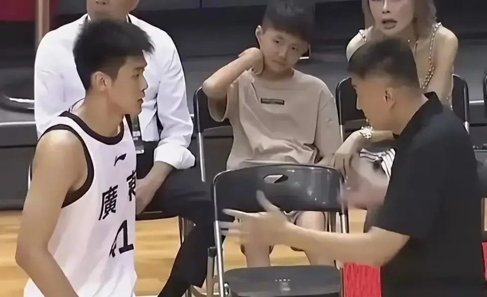 入一队多个, yid